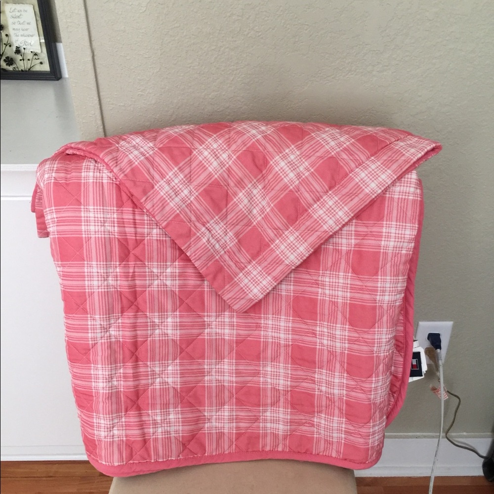 Twin Tommy Hilfiger quilt set